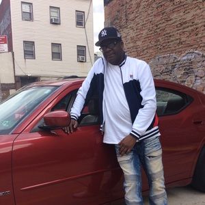 Meet your Posher, Troy